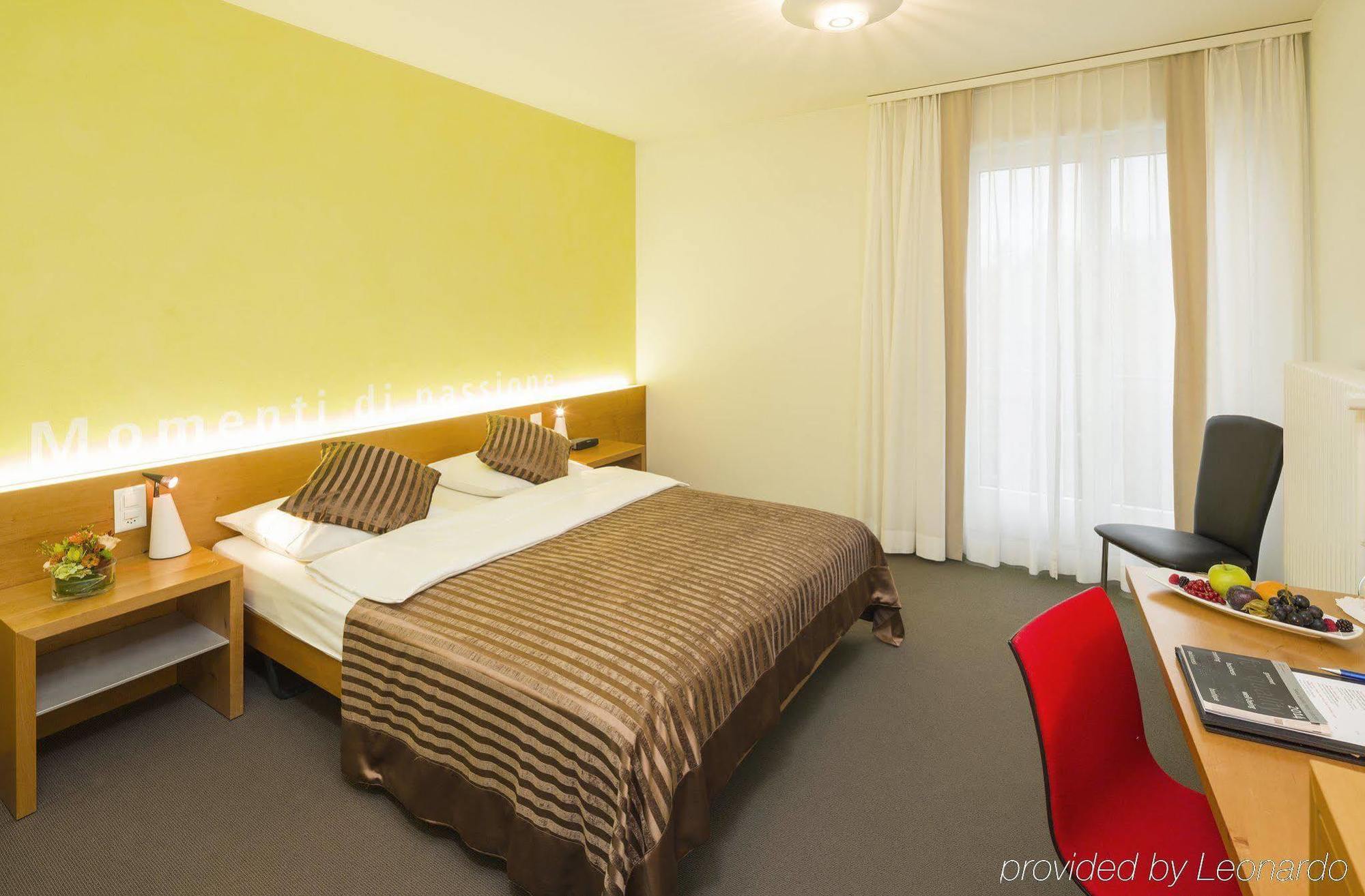 Sommerau-Ticino Swiss Quality Hotel Dietikon Pokoj fotografie