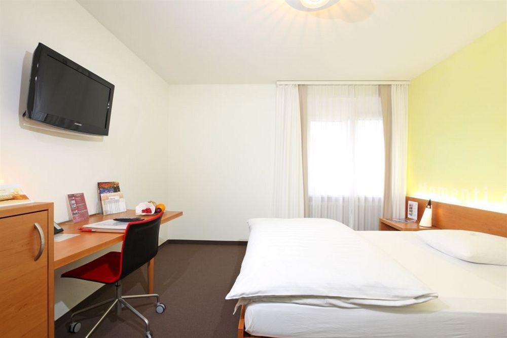 Sommerau-Ticino Swiss Quality Hotel Dietikon Pokoj fotografie