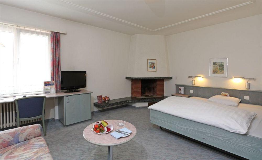 Sommerau-Ticino Swiss Quality Hotel Dietikon Pokoj fotografie